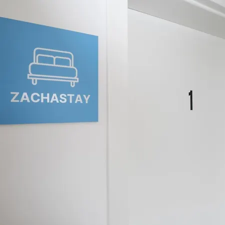 Stillvolle Bei Koeln / Bonn Flughafen *