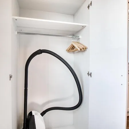 Stillvolle Bei Koeln / Bonn Flughafen