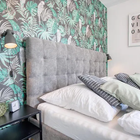 Stillvolle Bei Koeln / Bonn Flughafen Lejlighed