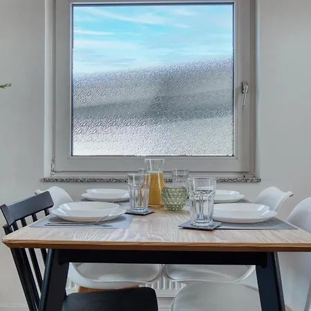 Stillvolle Bei Koeln / Bonn Flughafen * Lohmar