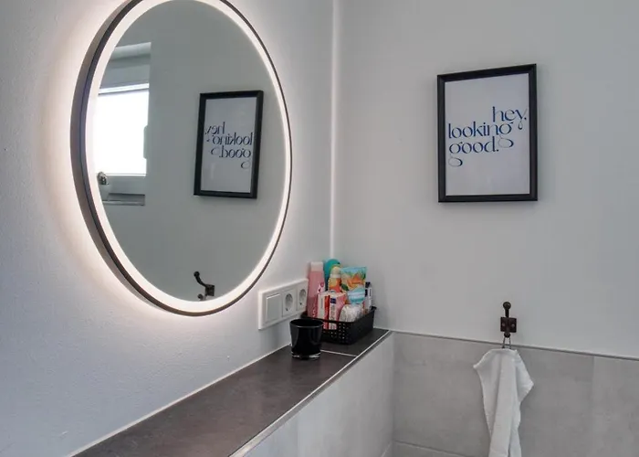 Stillvolle Bei Koeln / Bonn Flughafen * Lohmar